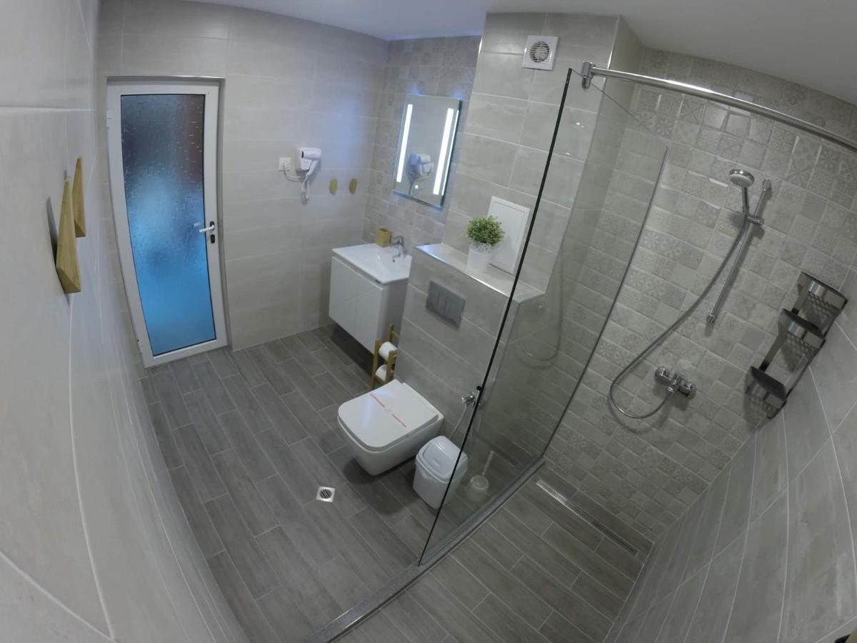 Hotel Lotos Kiten  Luaran gambar