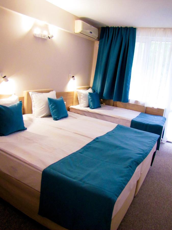 Hotel Lotos Kiten  Bilik gambar